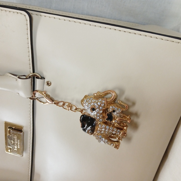 Kate Spade Cream Handbag with Elephant Charm, Vintage Montrose Avenue CHAREE BOW - Picture 3 of 7